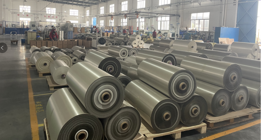 携手跨越巅峰，铸就湖北中天云母传奇